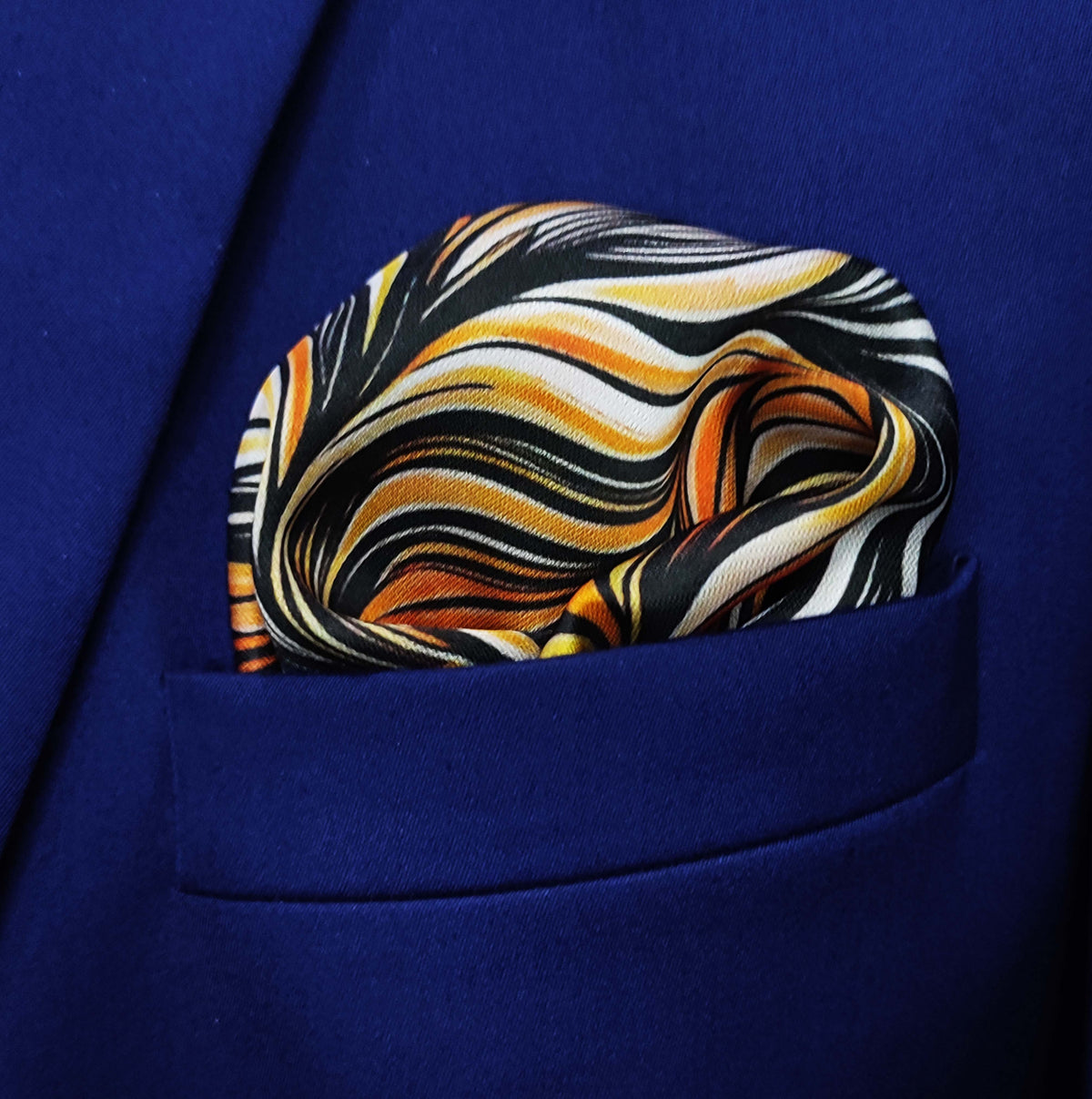 Gilded Feathers- Premium Silk Pocket Square