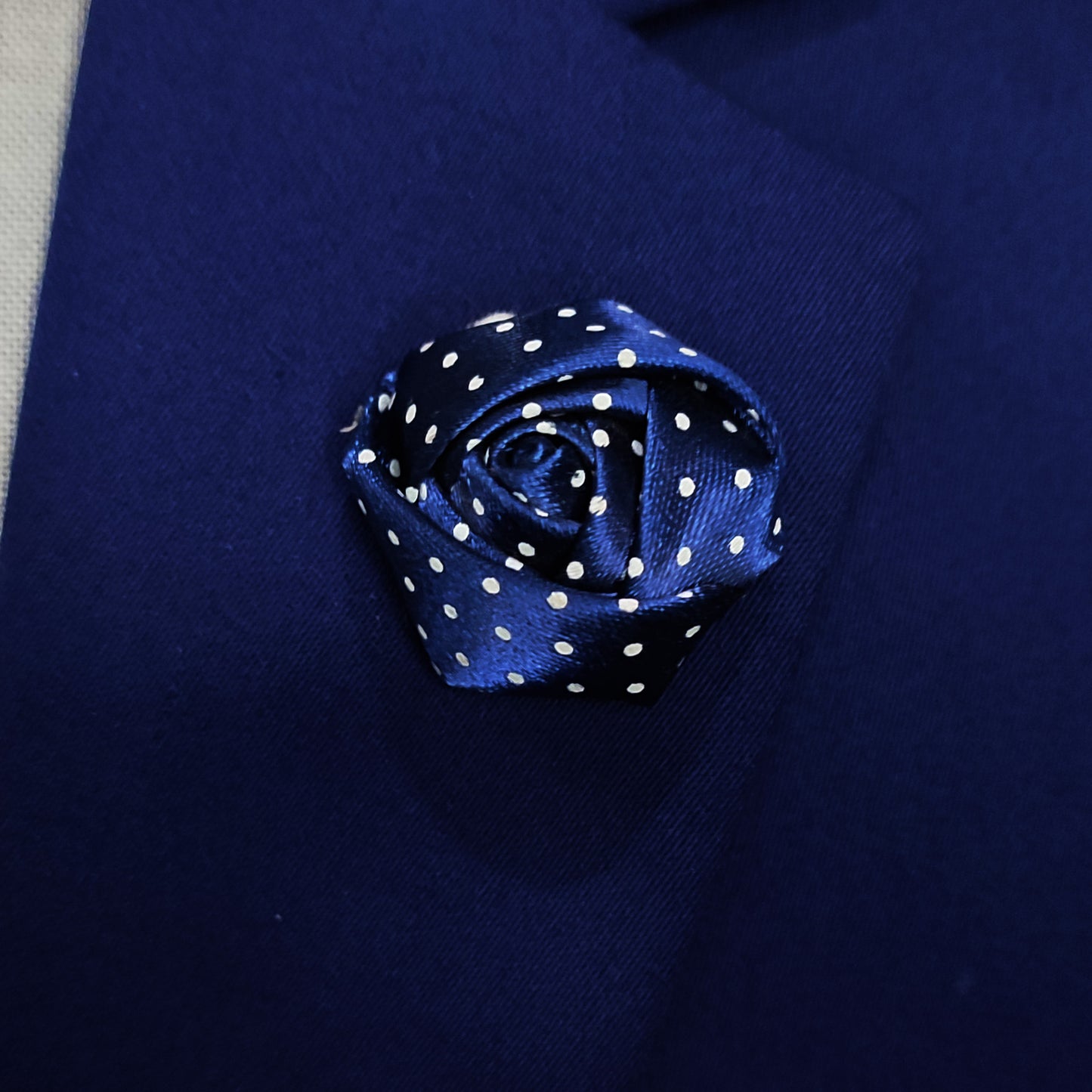 Flowers Lapel pin