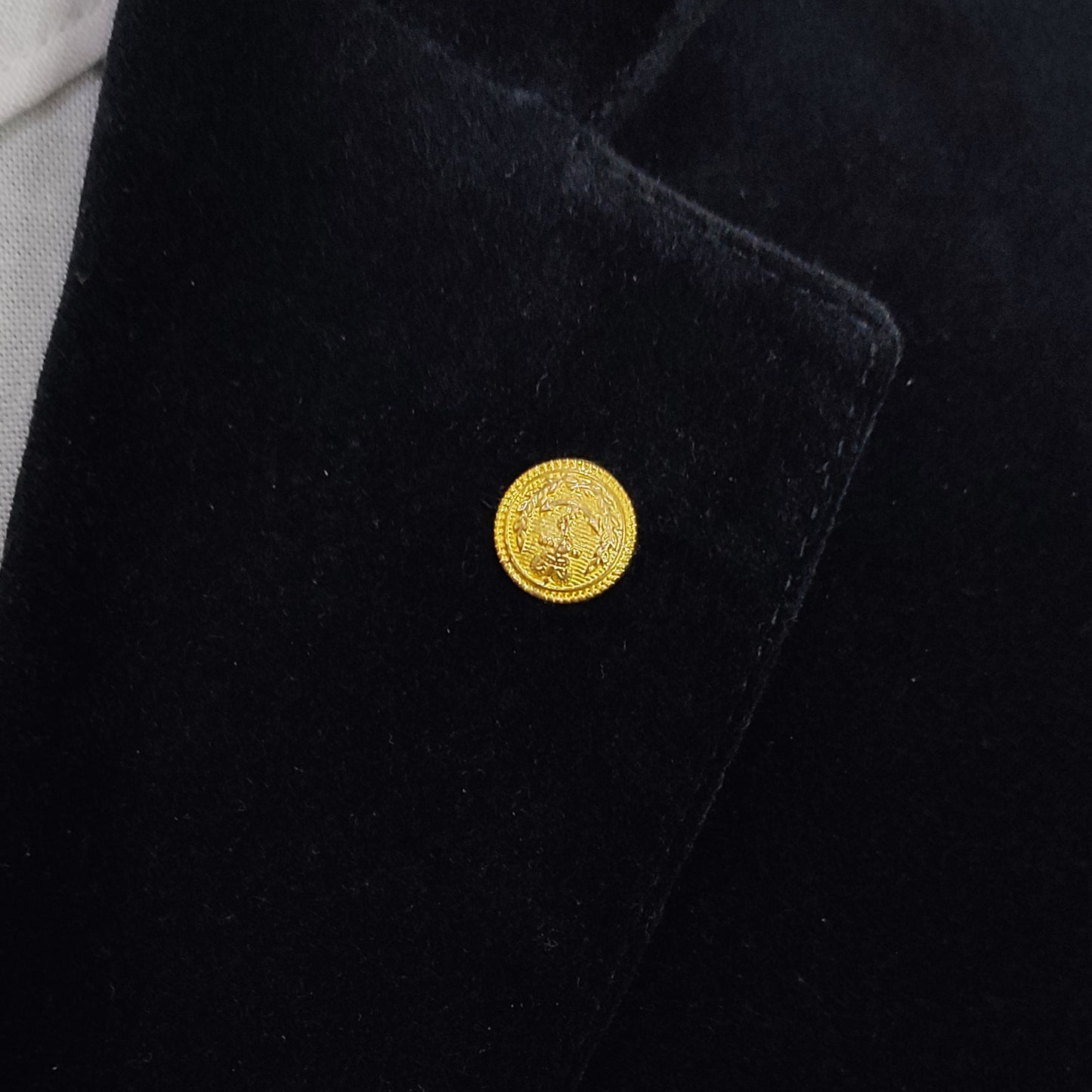 Gold coin