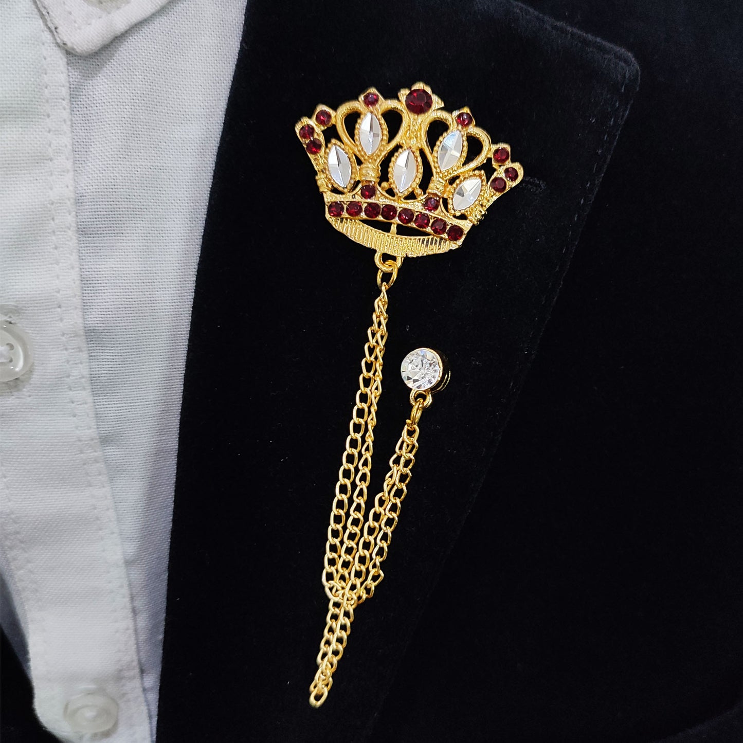 Golden crown chain