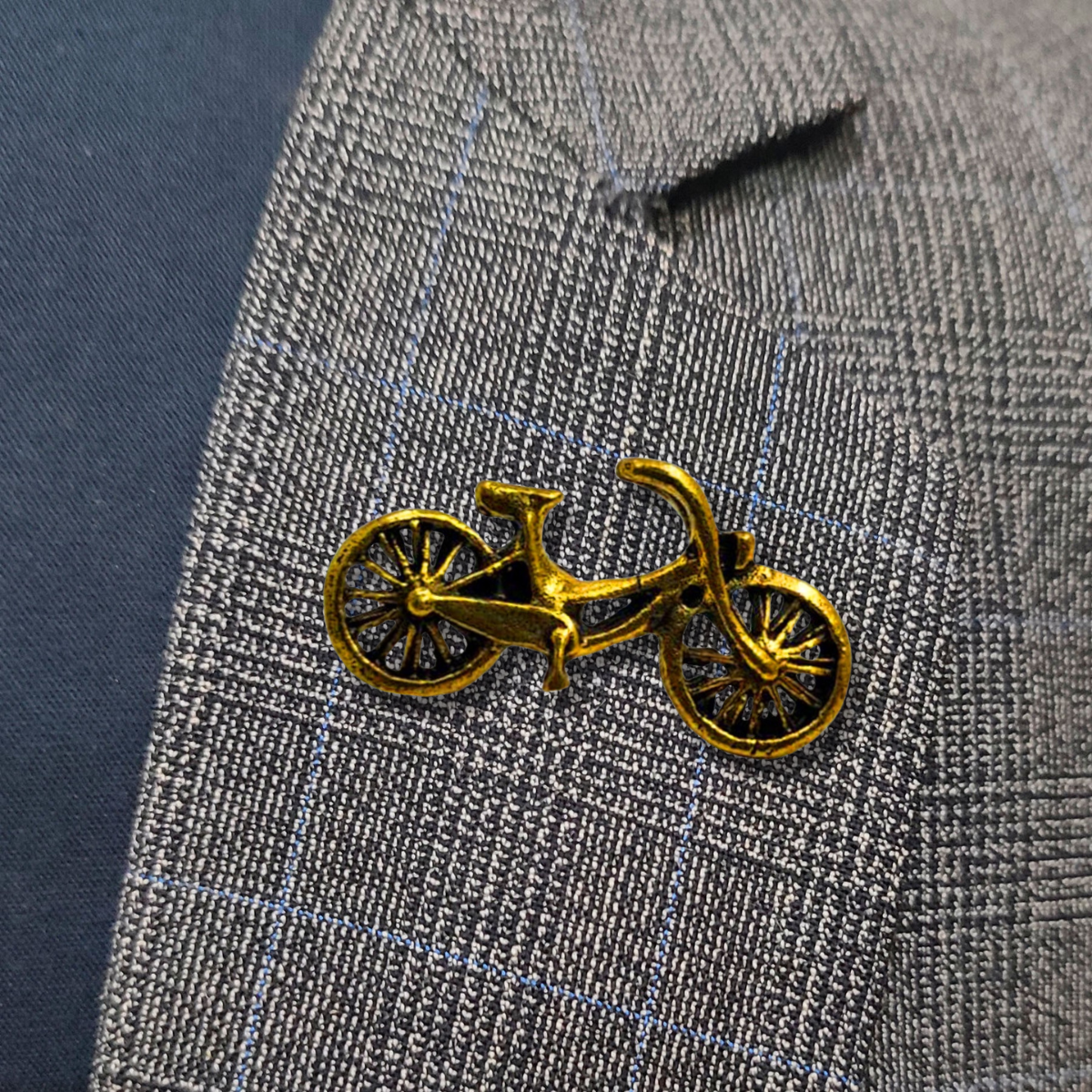 Cycle Lapel Pin